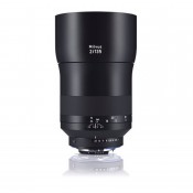 Zeiss Milvus 135 mm f/2.0 Canon EF