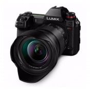 Panasonic Lumix S1R hus med 24-105 mm