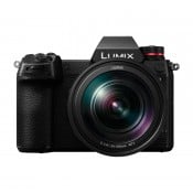 Panasonic Lumix S1 hus med 24-105mm