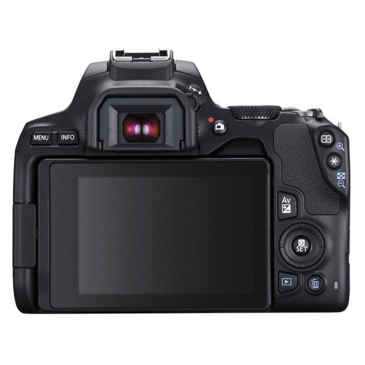 Canon EOS 250D m/18-135mm IS STM