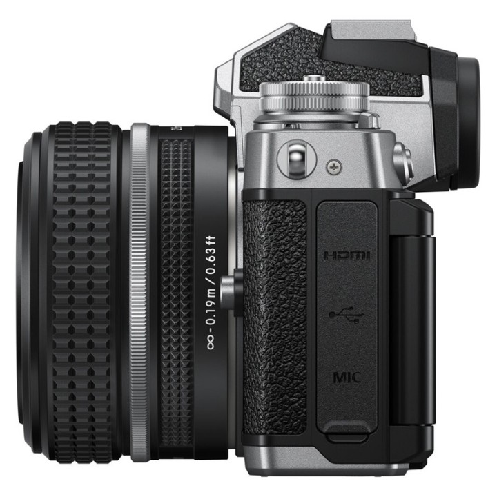 Nikon Z fc kit m/ 28mm f/2.8