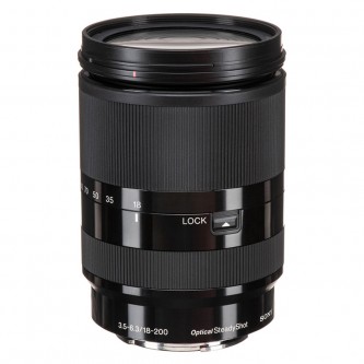 Sony E 18-200mm f/3.5-6.3 OSS APS-C