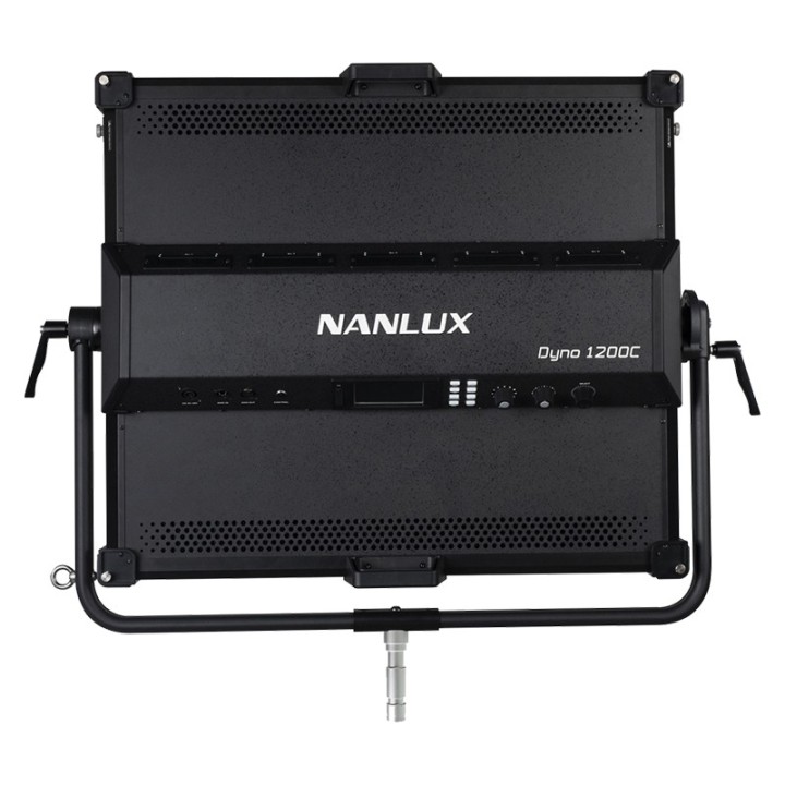 Nanlux DYNO 1200C with flightcase