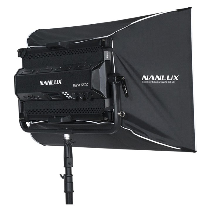 Nanlux Rectangular Softbox with eggcrate for Dyno 650C