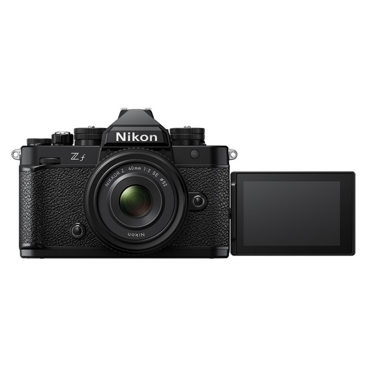 Nikon Z f kit m/ 24-70mm f/4