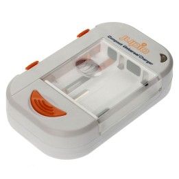 Jupio Universal Li-ion + AA + USB Charger
