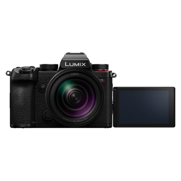 Panasonic Lumix S5D kit m/28-200mm