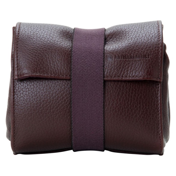 Artisan & Artist ACAM-77 Leather Pouch in Kipskin Leather (S) Brown