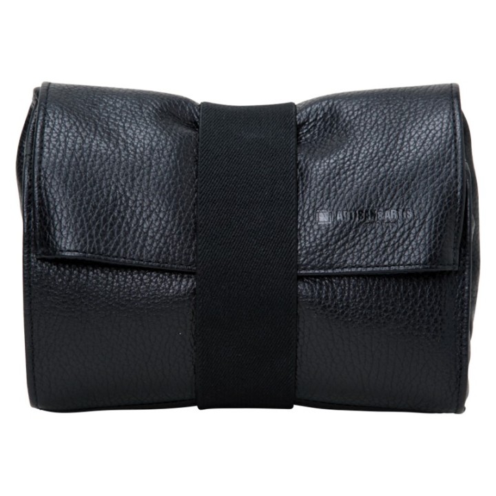 Artisan & Artist ACAM-78 Leather Pouch in Kipskin Leather (L) Black