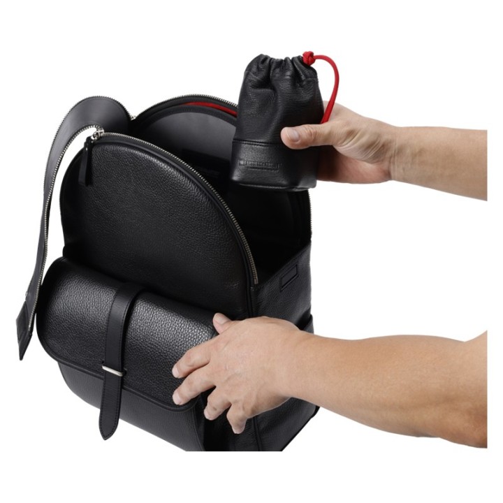 Artisan & Artist ACAM-LPL140 Full Leather Lens Pouch (M) Black