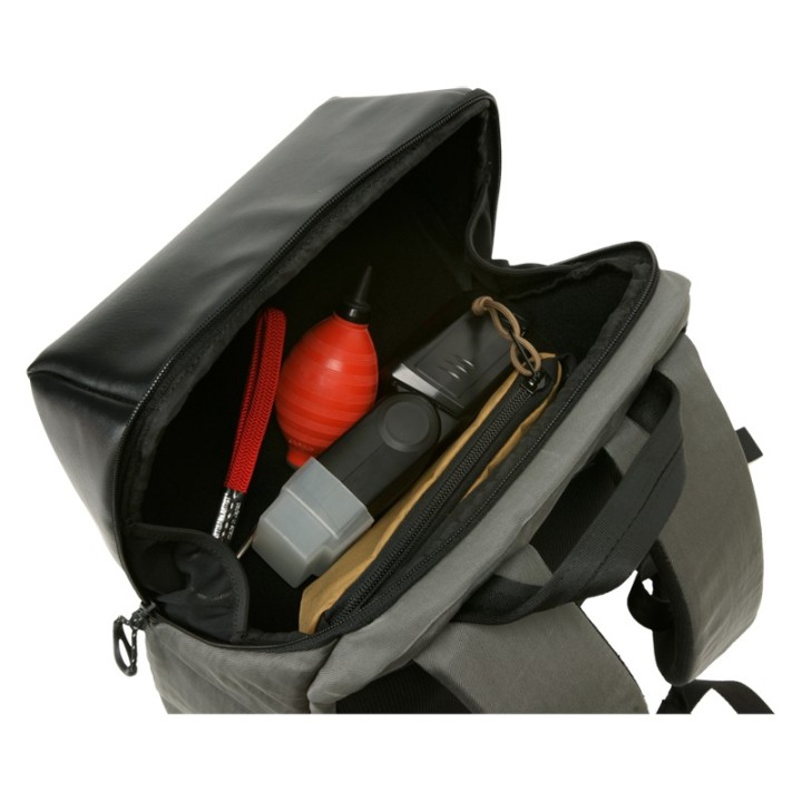 Artisan & Artist ACAM-BS0001 Basalt Backpack, Black/Gray