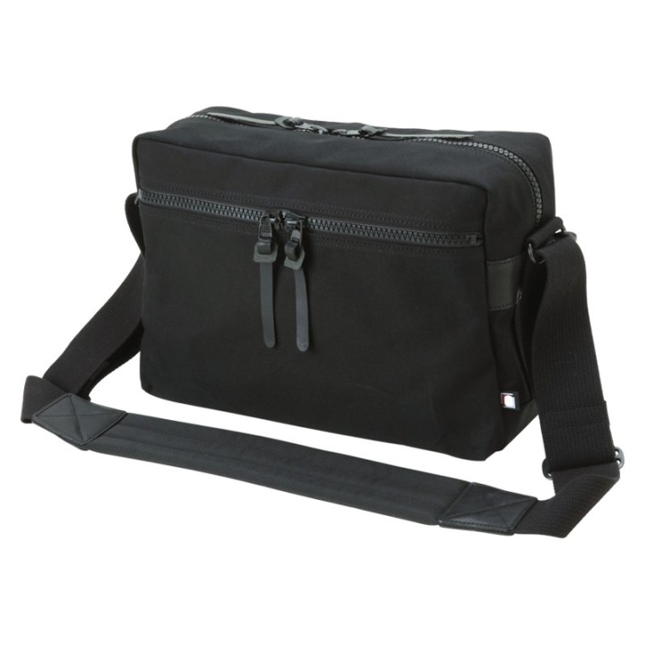 Artisan & Artist ACAM-3000 Classic Square Shoulder Bag (Slim Type)