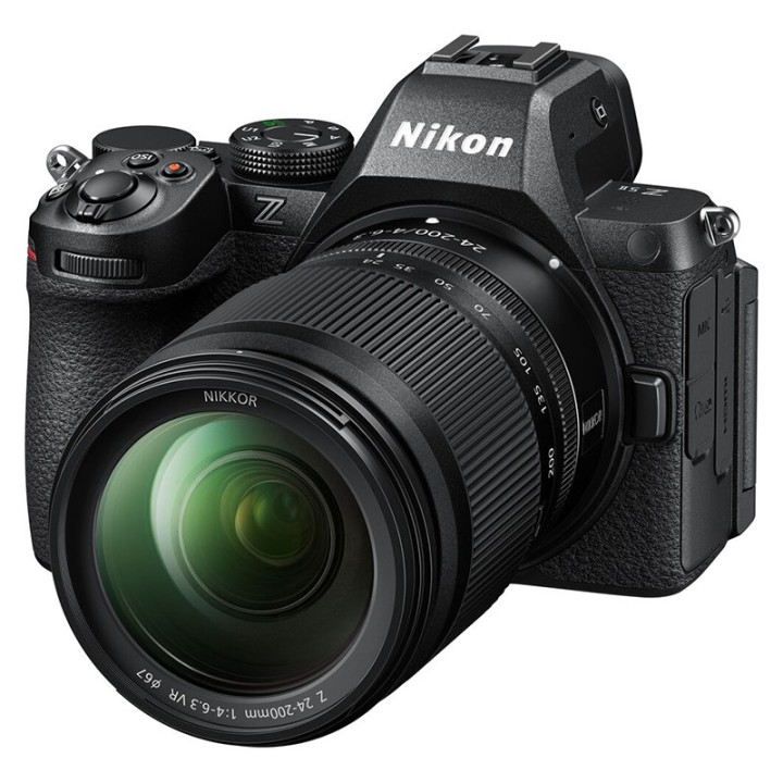 Nikon Z5 II kit m/24-200mm inkl. StartMeUp