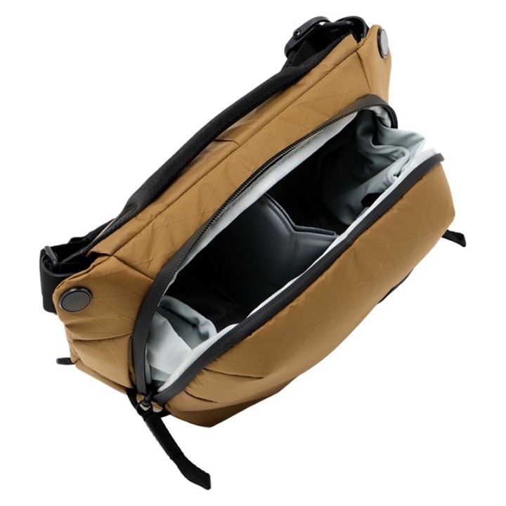 Peak Design Everyday Sling 3L v2 - Coyote