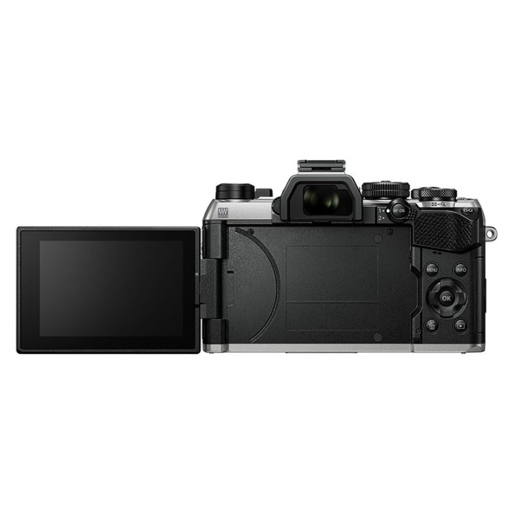 OM System OM-5 mark II m/ 14-150mm silver
