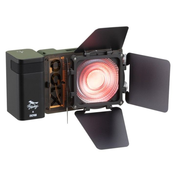 Zhiyun Molus LED X100RGB Pro Cob Light