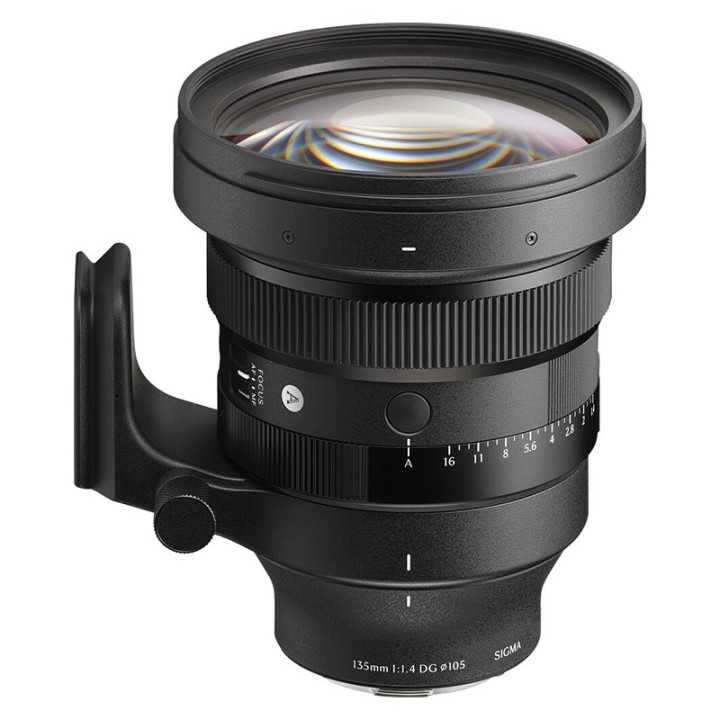 Sigma 135mm f/1.4 DG ART L-mount
