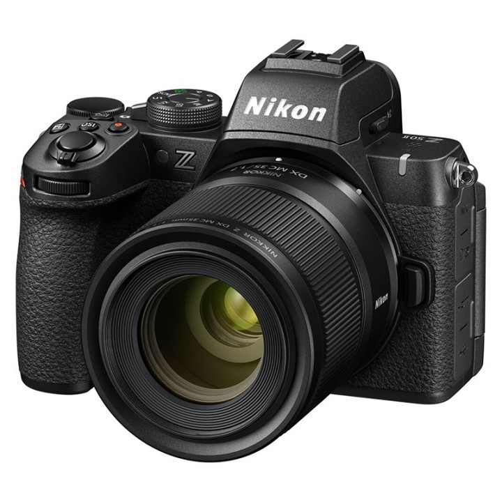 Nikkor Z DX MC 35mm f/1.7