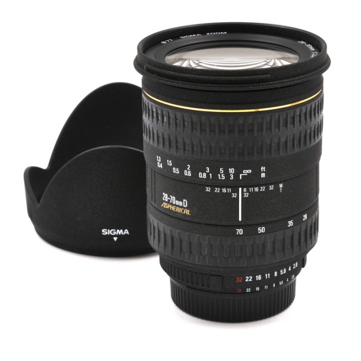 Sigma 28-70mm f/2.8 D EX  t. Nikon