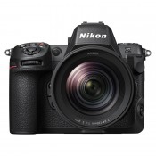 Nikon Z8 Body kit m/24-120mm