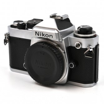 Nikon FE Kamerahus sølv