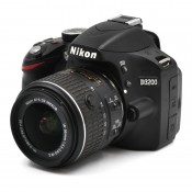 Nikon D3200 m. Nikkor AF-S 18-55mm f/3.5-5.6G II ED VR DX