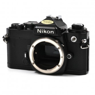 Nikon FE Kamerahus Sort