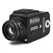 Hasselblad 500C/M hus med Carl Zeiss Planar 80mm f/2.8 og A12 filmmagasin