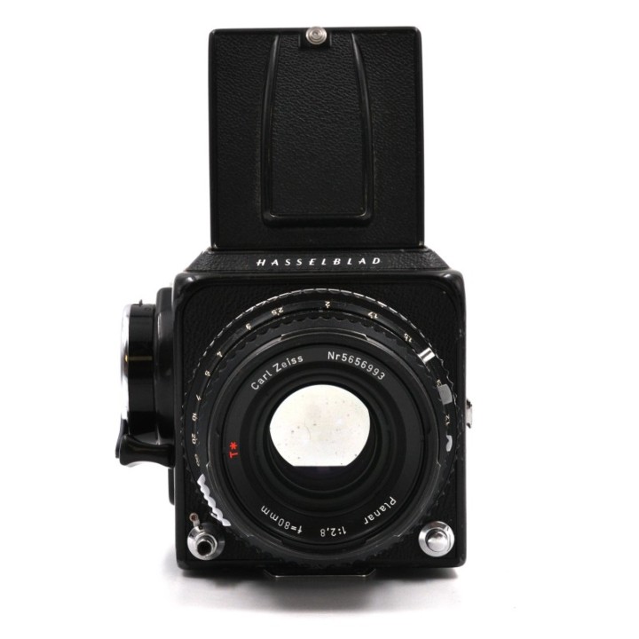 Hasselblad 500C/M hus med Carl Zeiss Planar 80mm f/2.8 og A12 filmmagasin