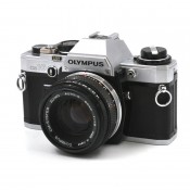 Olympus OM-10 med Zuiko Auto-S 50mm f/1.8