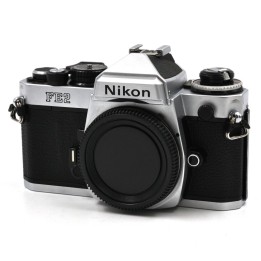 Nikon FE2 hus sølv