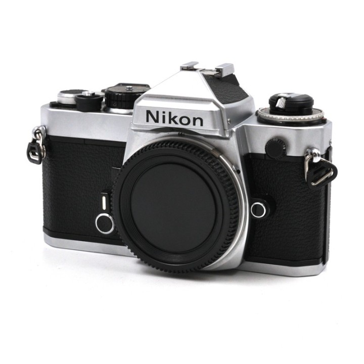 Nikon FE Kamerahus sølv