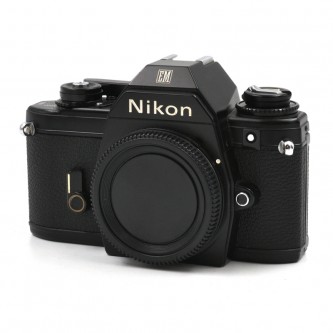 Nikon EM SLR hus