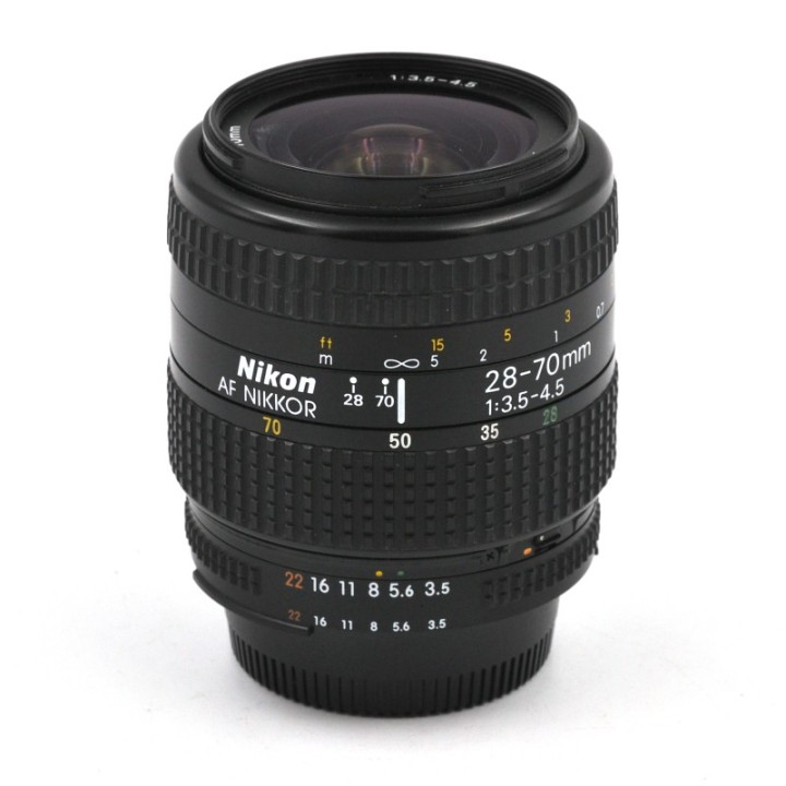 Nikkor AF 28-70mm f/3.5-4.5