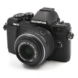 Olympus PE-M10 II med 14-42mm f/3.5-5.6 II R MSC (MFT)