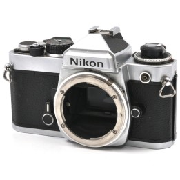 Nikon FE Kamerahus sølv