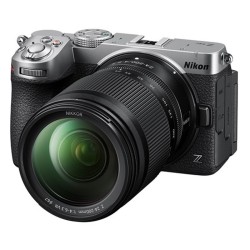 Nikon Z5 IIc sølv m/24-200mm