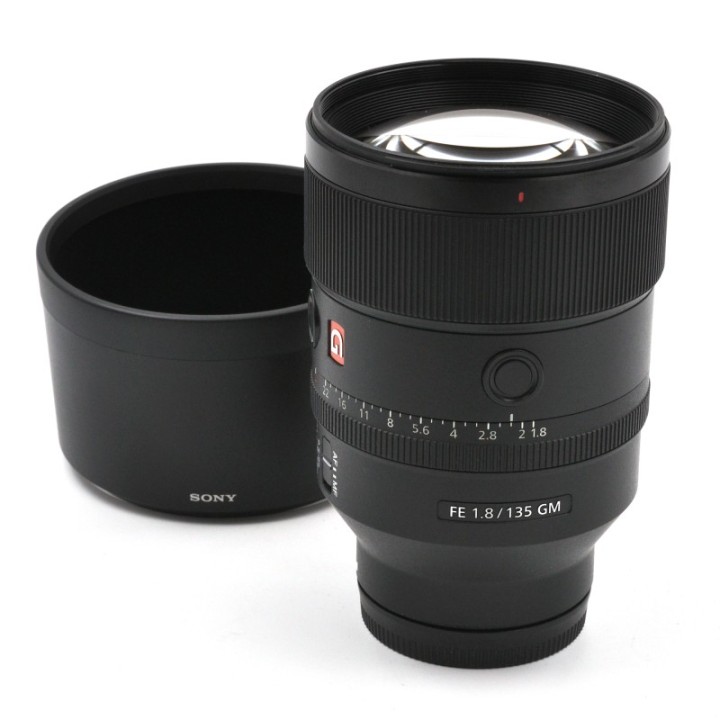 Sony FE 135mm f/1.8 GM